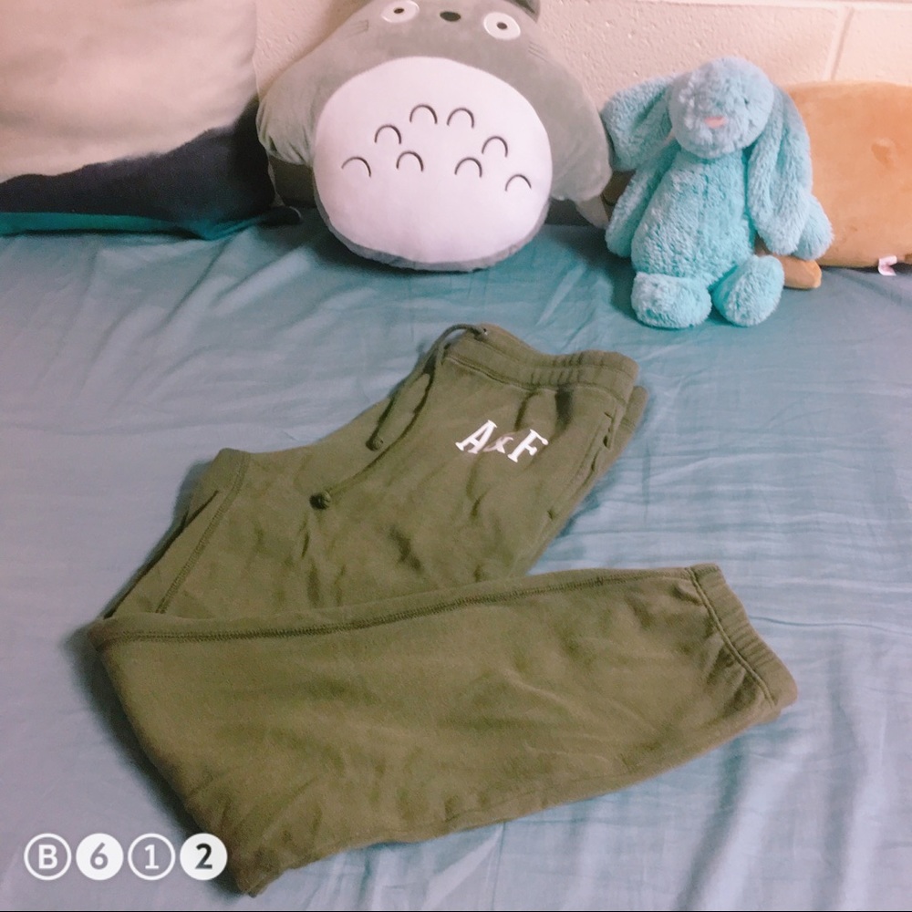 A&F Logo Sweatpants Oliver size M